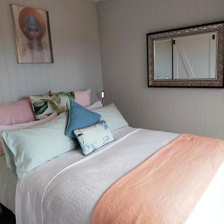 Secluded, Private Rural Retreat Mins From Warkworth -"Avondale" Minihouse Villa Exterior foto